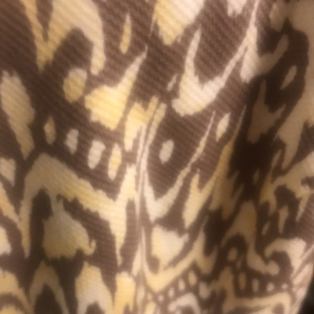 Stylish Patterned Jacket - image 2